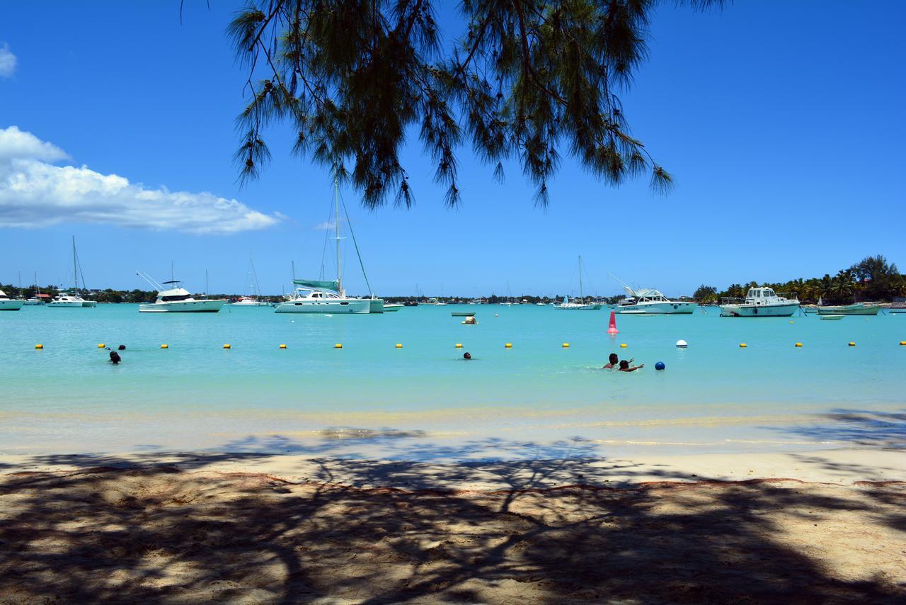 Hotel Ventura Grand Baie Bagian luar foto